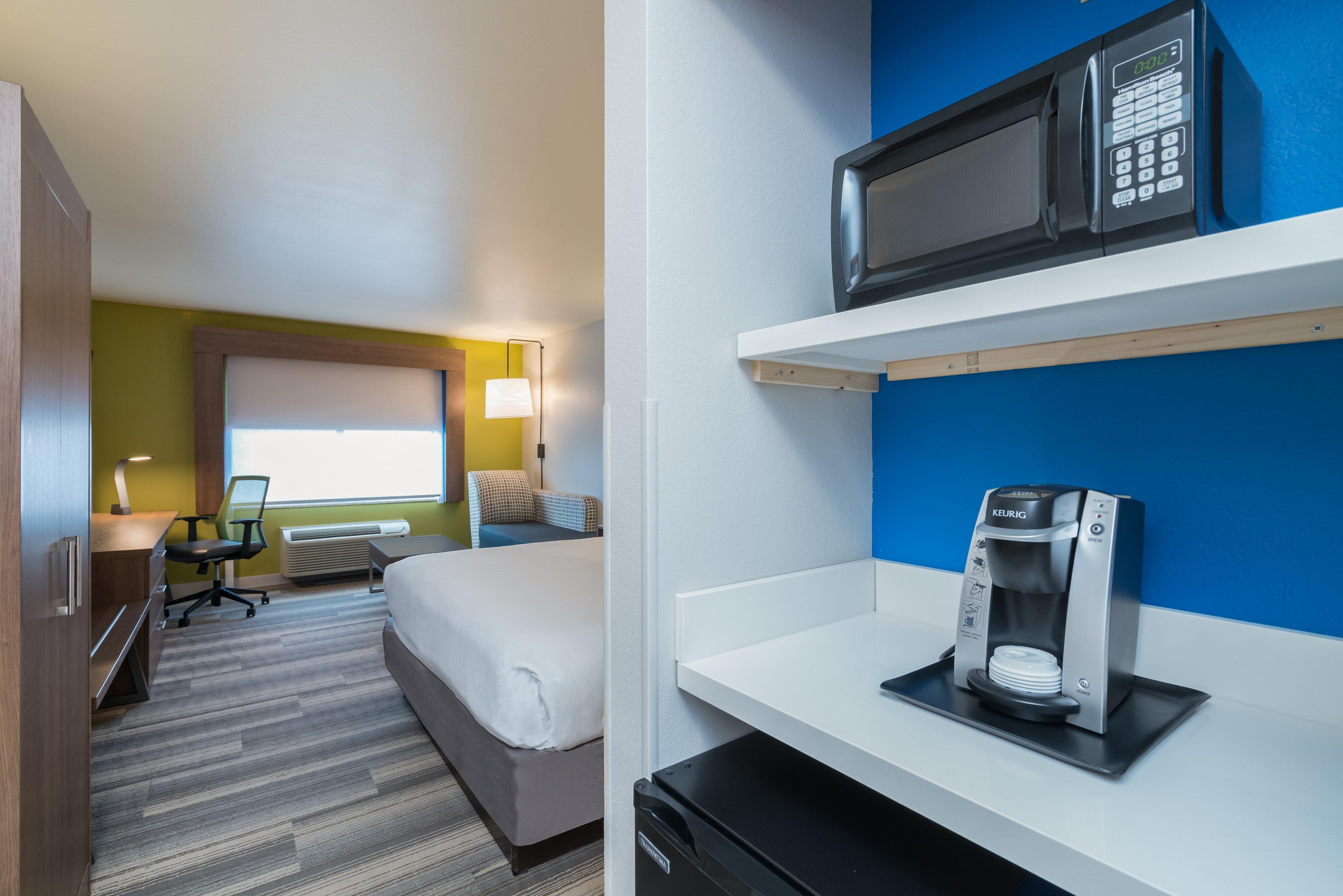 Holiday Inn Express & Suites Rocky Mount Smith Mountain Lake By Ihg Exterior foto