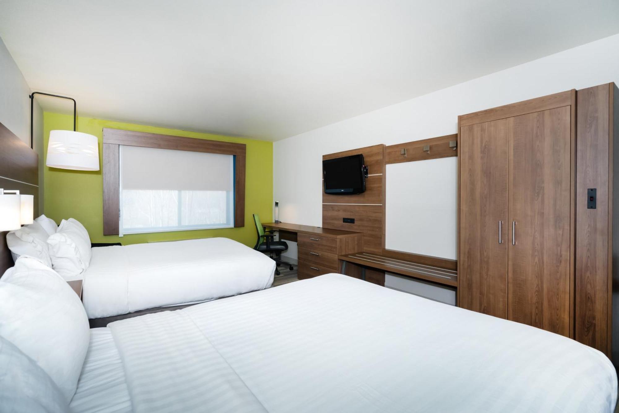 Holiday Inn Express & Suites Rocky Mount Smith Mountain Lake By Ihg Exterior foto