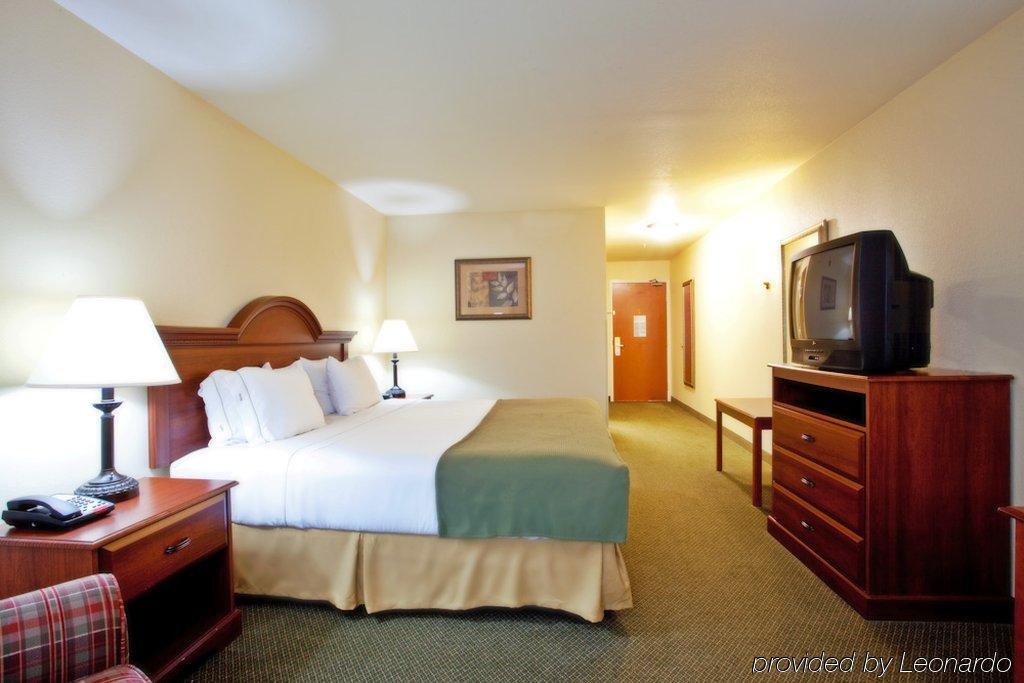 Holiday Inn Express & Suites Rocky Mount Smith Mountain Lake By Ihg Exterior foto